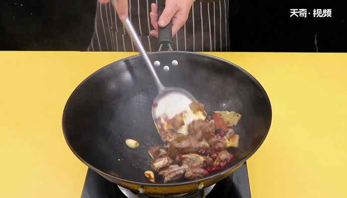 羊肉火锅的做法(羊肉怎么做最好吃)