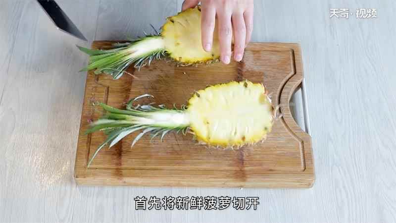 菠萝饭的做法(熟腰果仁的做法步骤有哪些)