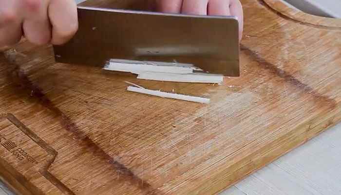 凉拌凉薯的做法(黑木耳的做法)