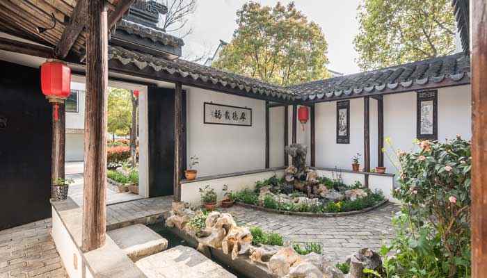 形容园林唯美诗句(端知城市有山林的诗词有哪些)