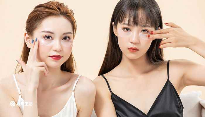 眼袋贴怎么贴是正确的 怎么贴眼袋贴才正确