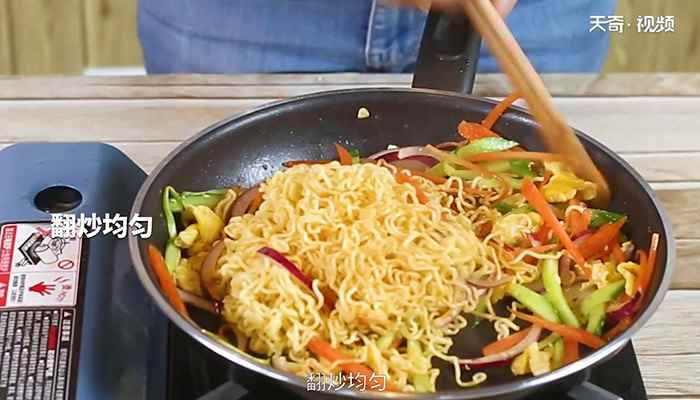 炒方便面怎么做好吃(方便面怎么做好吃)