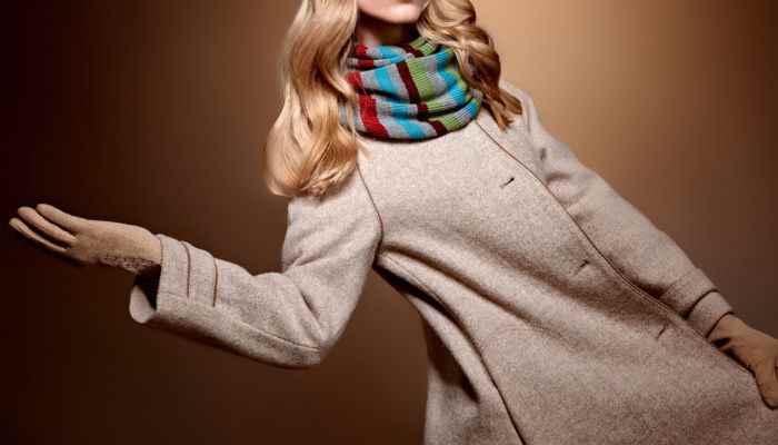 百褶裙适合搭配什么上衣  适合搭配百褶裙的上衣有哪些