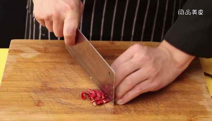 干锅鸡爪的做法(鸡爪怎么做好吃)