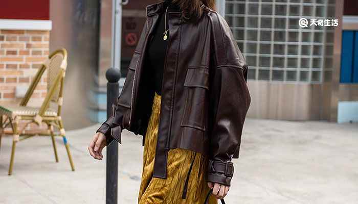 皮衣怎样护理和保养(专业皮革保养品必须是乳剂配方)