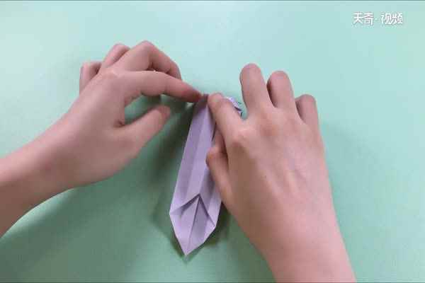 爱心书签怎么折(一个爱心书签就完成了)