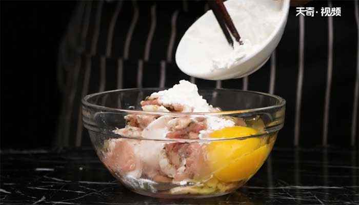 小酥肉的做法(五花肉怎么做好吃)