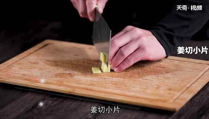 葱爆肥牛的简单做法(葱烧肥牛和葱爆肥牛区别)