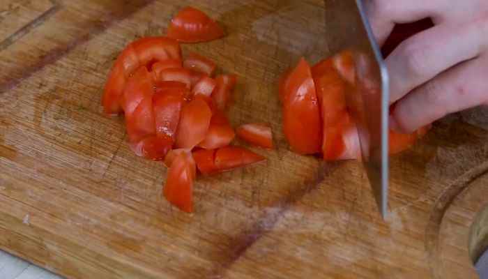 西红柿炒虾仁的做法(西红柿的做法)