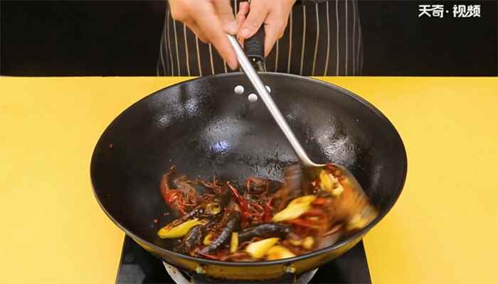 麻辣龙虾的做法(龙虾怎么做最好吃)