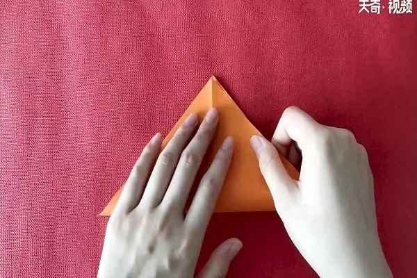 帽子怎么折(如何拿出一张正方形纸张)