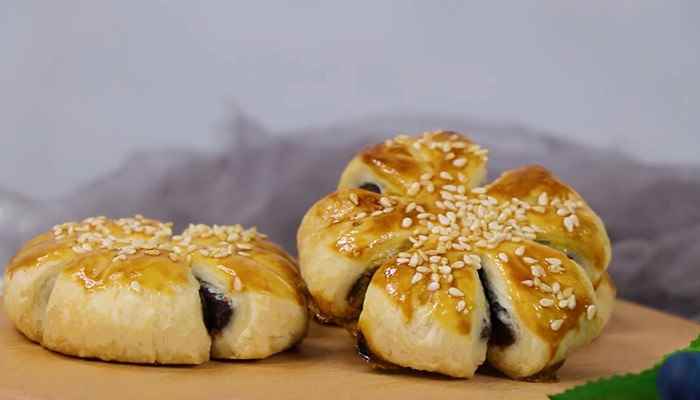 梅花酥的做法(水油皮的做法)