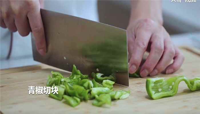 木耳炒牛肉怎么做(干木耳怎么做好吃)