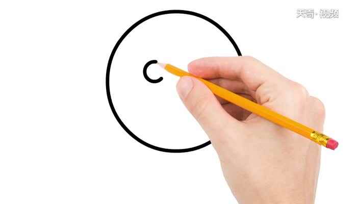 章鱼简笔画(先画一个圆表示章鱼的头)