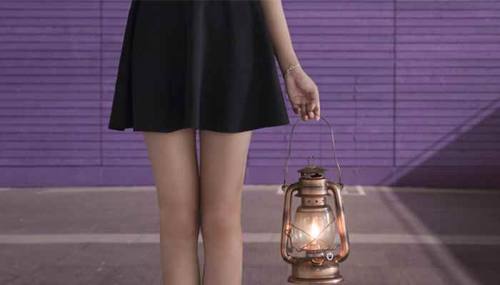 防止裙子被风吹起妙招!