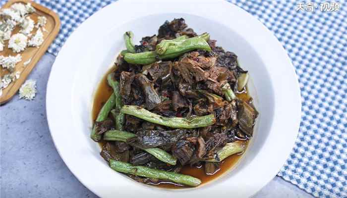 素炒豆角怎么做(梅干菜怎么做好吃)
