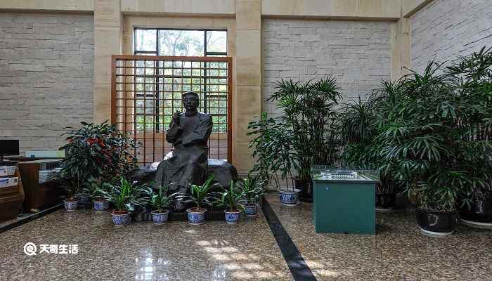 鲁迅是谁(鲁迅整理校对勘正了《古小说钩沉》《康集》等数十部古籍)