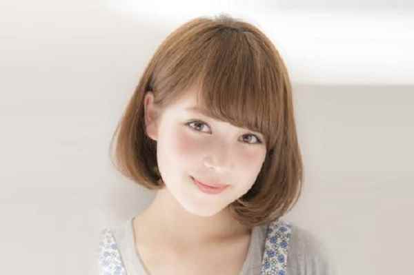 减龄烫发有哪些  什么发型显年轻