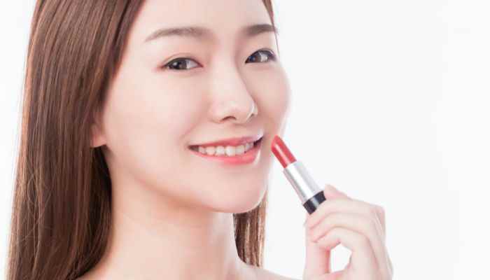 口红过期了可以涂吗(口红过期了不可以涂)