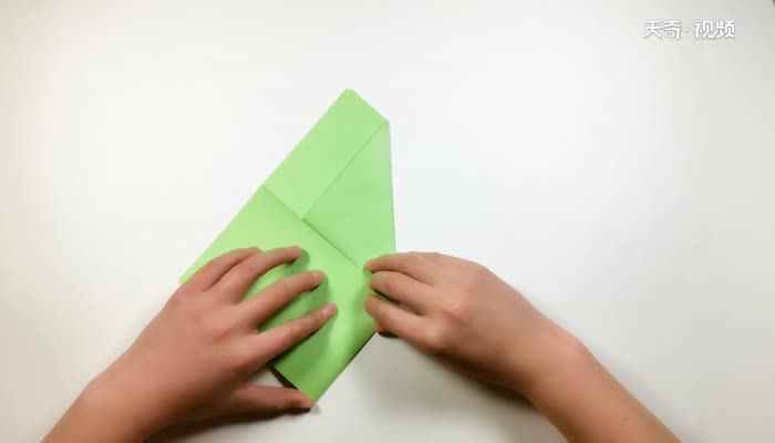 桌面收纳盒折纸教程(一个桌面收纳盒就折好了)