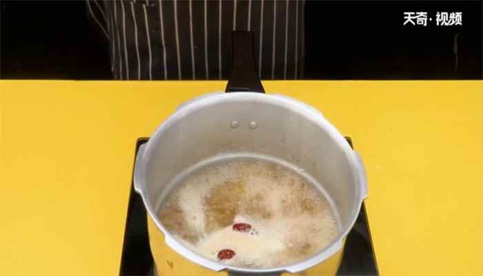 养生鸽子粥的做法(鸽子肉怎么做好吃)