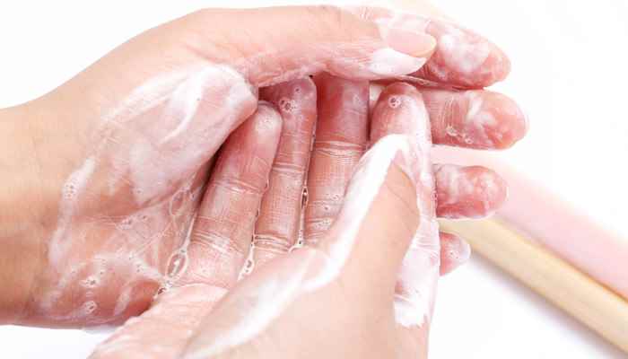 纯天然自制香皂的方法  自制纯天然香皂的方法是怎样的