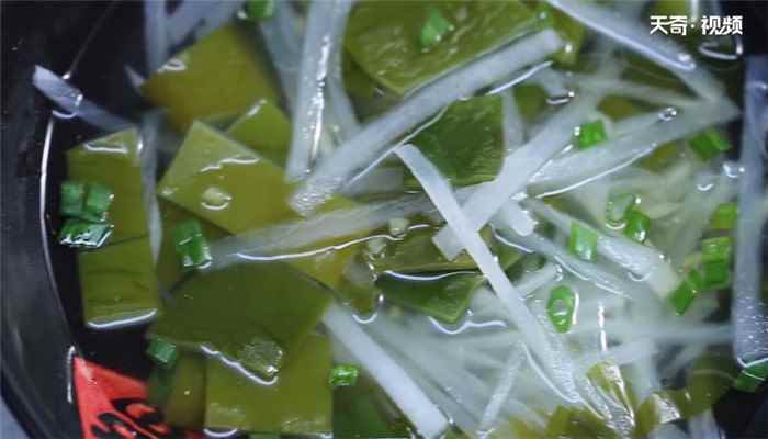 白萝卜汤的做法(芝麻油的做法)