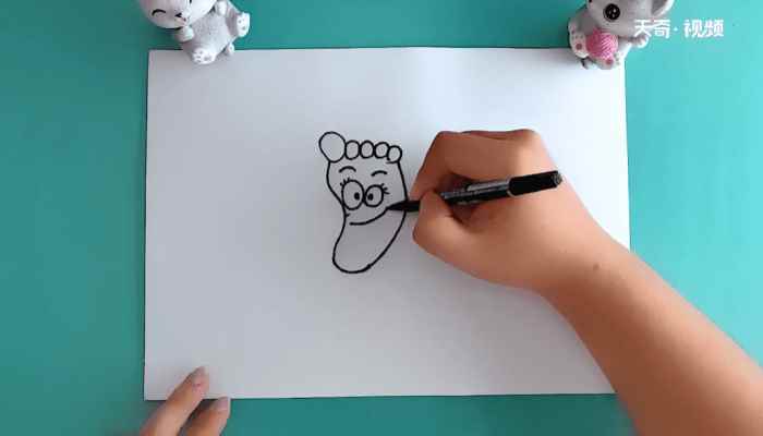 脚的简笔画法(画好的元素都涂上相应的颜色即可)