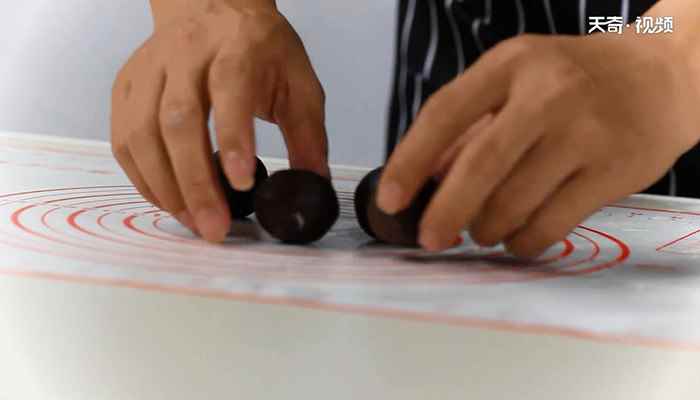 梅花酥的做法(水油皮的做法)