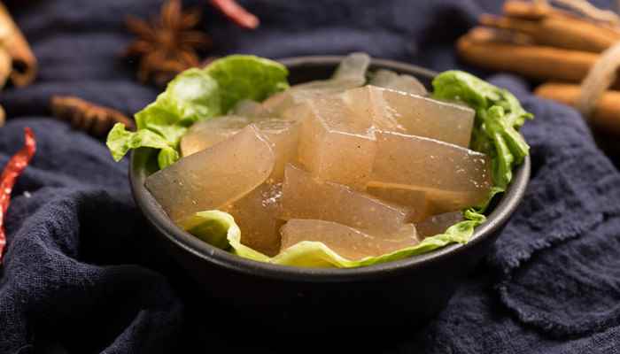 苟蒻和蒟蒻怎么读(天南星科魔芋属多年生宿根性块茎草本植物)