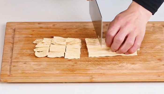 凉拌腐竹的做法(凉拌腐竹怎么做)