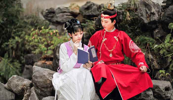 薛宝钗的性格特点(薛宝钗人物性格分析)