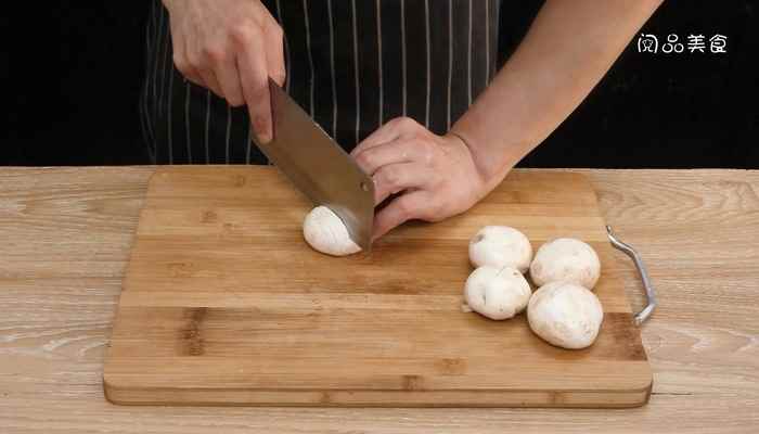 红烧口蘑的做法(小米椒切葱花怎么做好吃)