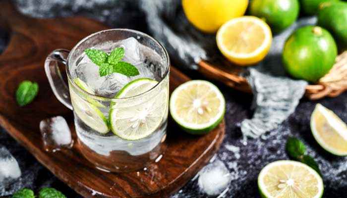 点水成冰实验原理是过饱和溶液不稳定性的实验