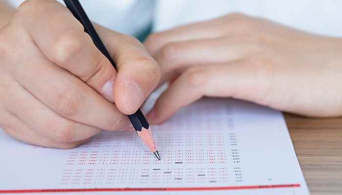 中考成绩哪里查询(中考成绩可以打电话查询吗)