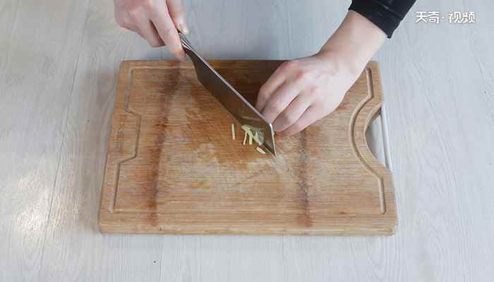 青豆虾仁的做法(虾仁怎么做好吃)