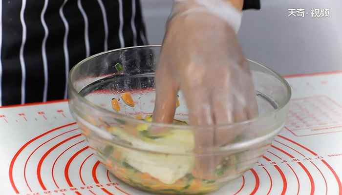 肉松吐司卷的做法(沙拉酱的做法步骤是怎样的)