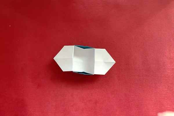 纸盒子怎么折(正方形纸张的使用方法有哪些)