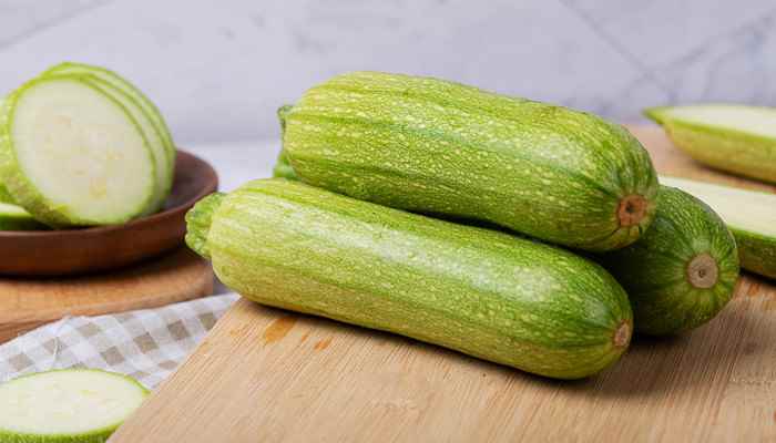 什么样的葫芦藤(又细又长的葫芦藤)