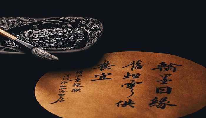 甲骨文出现在哪个朝代(甲骨文是在商朝的时候出现的)