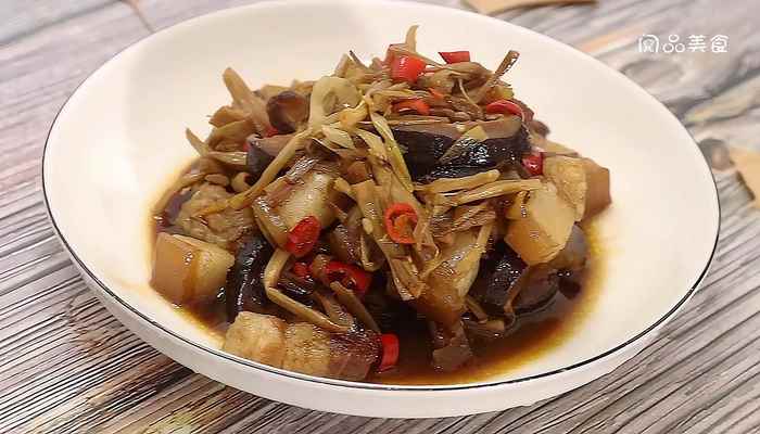 黄花菜炖肉的做法(小米辣的做法)