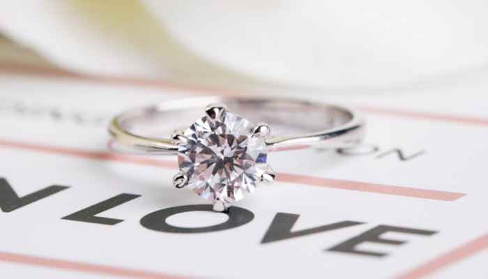 钻戒一克拉是多少分(钻戒一克拉是100分吗)