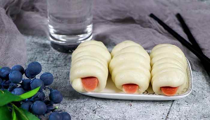 肠仔包怎么做(火腿肠的做法步骤有哪些)