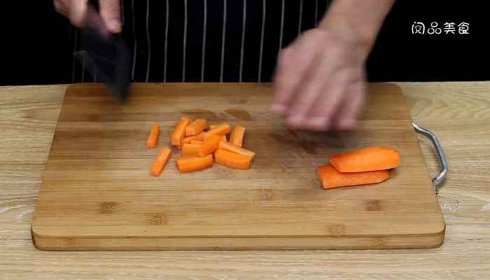 干锅鸡爪的做法(鸡爪怎么做好吃)