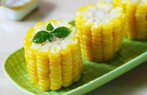 黄油玉米的做法,黄油玉米怎么做(玉米2根牛奶1000毫升、白糖25克)