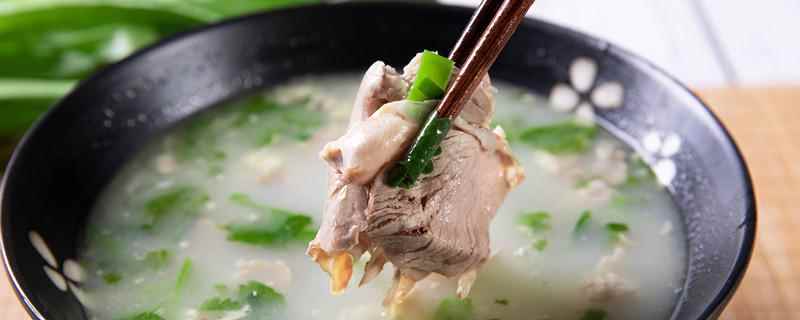 煮羊肉汤放什么调料最佳,煮羊肉汤是冷水下锅还是热水下锅