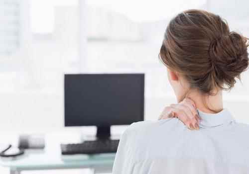 肩膀酸痛怎么快速缓解(穴位刺激按压法)