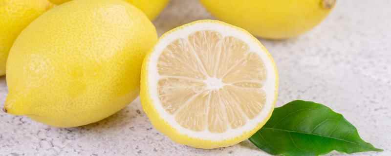 柠檬是酸性食物吗,柠檬适合什么时候吃(柠檬适合什么时候吃)