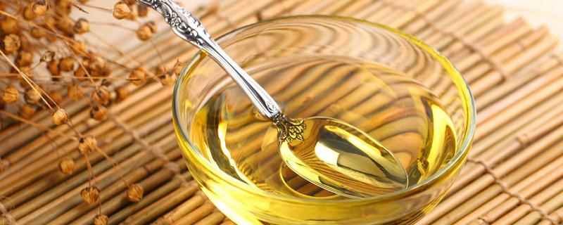 紫苏籽油的功效与作用及禁忌(紫苏籽油的功效与作用及食用方法)