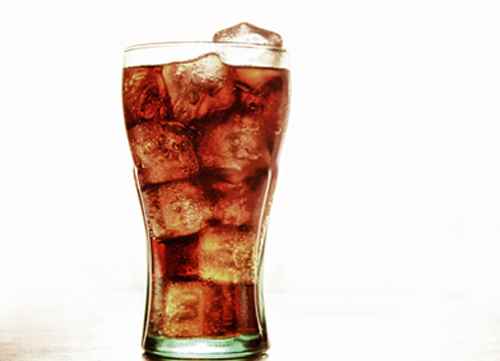 可乐是否可以缓解肾结石(听说可乐能化肾结石是真的吗)